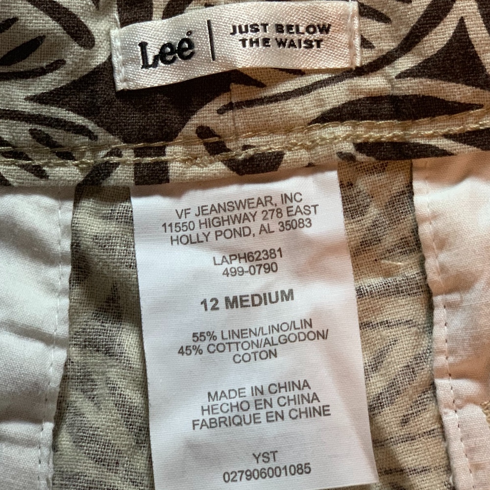 Lee Wide Leg Capris - Picture 3 of 4